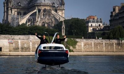 Taxi điện phóng như bay trên mặt nước thay thế ca nô, giá 190.000 USD 