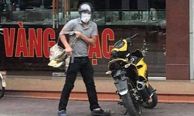 Vụ đối tượng bịt mặt cướp tiệm vàng ở Quảng Ninh: Công an cảnh báo người dân không tự ý truy bắt