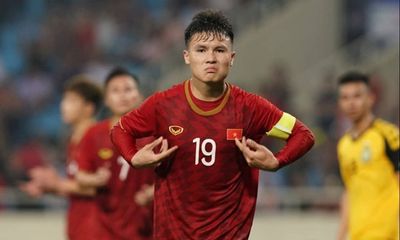 Video: Quang Hải ghi bàn xé lưới đội tuyển Malaysia khiến người hâm mộ vỡ òa