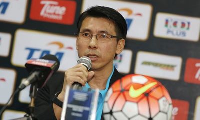 HLV Malaysia bỏ họp báo sau trận thua Việt Nam, về nước mới 