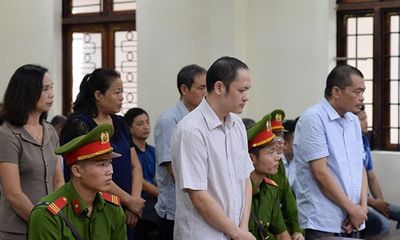 Xét xử gian lận điểm thi ở Hà Giang: Tuyên án các bị cáo trong sáng nay (25/10)