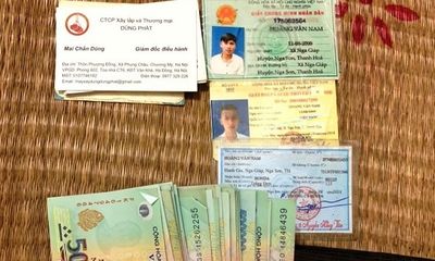 CSGT Thanh Hóa tìm chủ nhân chiếc ví có 20 triệu đồng