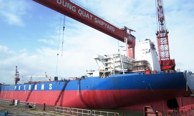 Nhà máy đóng tàu Dung Quất nợ 7.000 tỷ đồng, ngấp nghé bờ vực phá sản