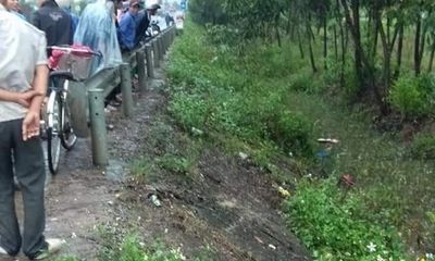 Thừa Thiên - Huế: Phát hiện thi thể nam thanh niên cùng xe Exciter dưới mương nước 