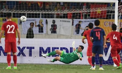 Video: Văn Lâm xuất sắc cản phá quả penalty của tuyển Thái Lan