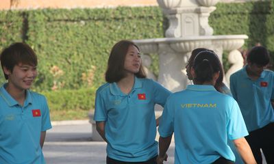 Trước trận chung kết gặp với Thái Lan, tuyển bóng đá nữ Việt Nam đổi khách sạn