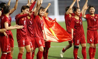 Tổ chức giáo dục lý giải việc tặng cơ hội đi học thay vì tiền mặt cho tuyển bóng đá nữ Việt Nam