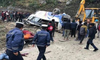 Xe buýt chở đoàn người hành hương lao xuống sườn núi dựng đứng, ít nhất 14 người thiệt mạng