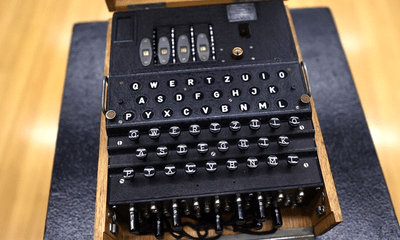 Đấu giá thành công chiếc máy mật mã hàng hiếm của Đức Quốc xã