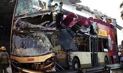 Tai nạn xe buýt nghiêm trọng khiến ít nhất 5 người chết tại Hồng Kông