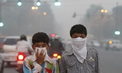 Cận cảnh thủ đô của Ấn Độ chìm trong khói bụi nghiêm trọng, người dân như hút 50 điếu thuốc một ngày