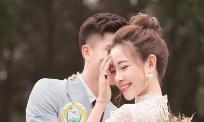 Vợ sắp cưới của Phan Văn Đức đeo kín vàng sau lễ ăn hỏi