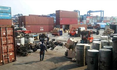 Đề xuất thanh lý hàng nghìn container phế liệu vô chủ tại cảng biển