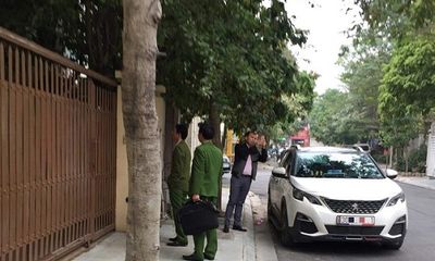 Khám xét nơi ở của Chánh Văn phòng Thành ủy Hà Nội Nguyễn Văn Tứ vừa bị khởi tố