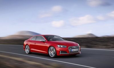 Bảng giá xe Audi mới nhất tháng 2/2020: Audi A4 giá niêm yết từ 1,67 tỷ đồng