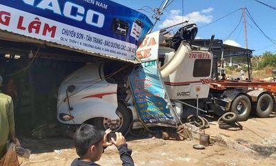 Tin tai nạn giao thông mới nhất ngày 13/2/2020: Tai nạn liên hoàn trên đường Hồ Chí Minh
