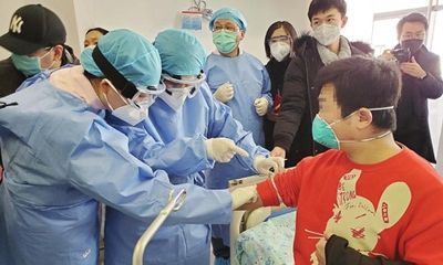 Trung Quốc: Hơn 100 người nhiễm Covid-19 được chữa khỏi hiến huyết tương cứu 200 ca bệnh nghiêm trọng