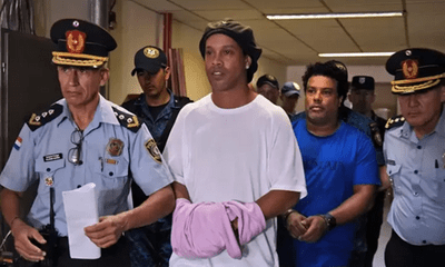 Tin tức thể thao mới nóng nhất ngày 14/3/2020: Ronaldinho sống như ngôi sao trong tù