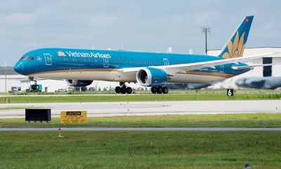 Các chuyến bay của Vietnam Airlines ngưng chở khách từ châu Âu về Việt Nam