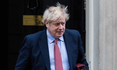 Thủ tướng Anh xác nhận nhiễm Covid-19, tự cách ly vẫn điều hành chính phủ