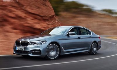 Bảng giá xe BMW mới nhất tháng 4/2020: Hathback 118i High niêm yết chỉ 1,199 tỷ đồng