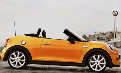 Bảng giá xe Mini Cooper mới nhất tháng 4/2020: Siêu phẩm Convertible S giá niêm yết gần 2,2 tỷ đồng