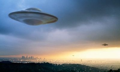 UFO như con tàu vũ trụ bay trong núi lửa ở Mexico?