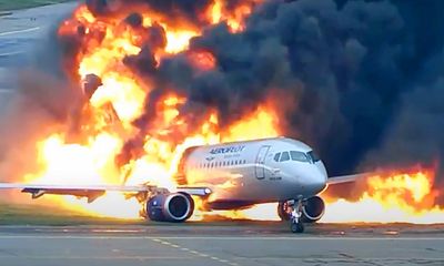 Nga lần đầu công bố video máy bay chở khách Superjet-100 chìm trong biển lửa, 41 người thiệt mạng
