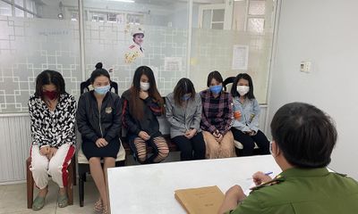 Triệt phá đường dây bán dâm cho người nước ngoài giá 3 triệu đồng ở Đà Nẵng