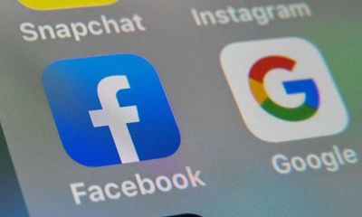 Úc buộc Facebook, Google trả tiền bản quyền tin tức