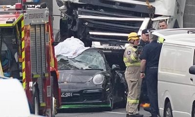Úc: 4 cảnh sát bị xe tải tông chết khi đang làm nhiệm vụ