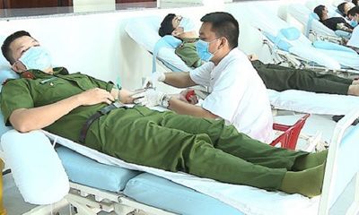 Hơn 1.200 cán bộ, chiến sĩ công an tại Thừa Thiên - Huế tham gia hiến máu
