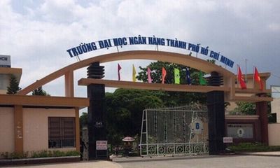 Vụ tiến sĩ Bùi Quang Tín rơi lầu tử vong: Tạm đình chỉ thêm 15 ngày với 7 cán bộ đại học Ngân hàng TP.HCM