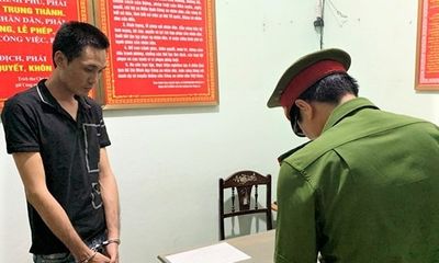 Khởi tố kẻ biến thái lẻn vào nhà vệ sinh dâm ô nữ sinh lớp 5 ở Quảng Bình