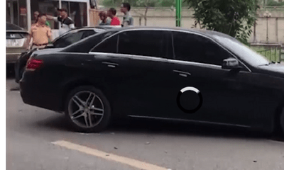 Video: U60 điều khiển xe Mercedes tông hàng loạt xe giữa phố Hà Nội