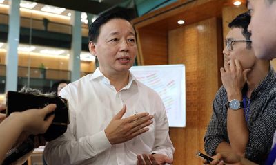 Bộ trưởng Trần Hồng Hà nói về quy định thu phí rác sinh hoạt theo kilogam
