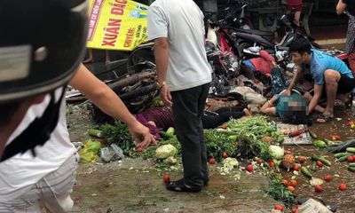 Hiện trường vụ xe tải tông chết 5 người ở Đắk Nông: Nạn nhân nằm la liệt trên đường