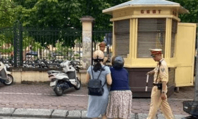 Tin tức thời sự mới nóng nhất hôm nay 7/7/2020: CSGT Hà Nội lên tiếng vụ cán bộ bị tố kéo ngã 2 phụ nữ đi xe máy