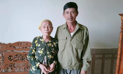 Lão nông ở Quảng Trị nhặt được túi vàng, lên mạng xã hội tìm người đánh rơi