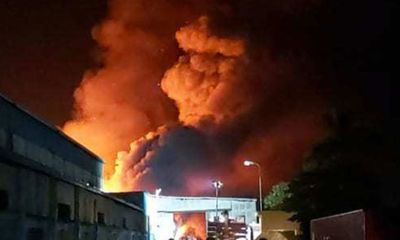 Hải Phòng: Công ty gỗ bất ngờ cháy lớn trong đêm, khói đen ngút trời