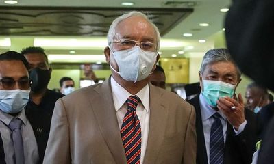 Cựu thủ tướng Malaysia lĩnh án 12 năm tù, nộp phạt gần 50 triệu USD