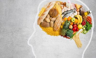Để con đầu óc minh mẫn đi thi, bố mẹ cần chú ý những thực phẩm bổ não nào?