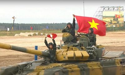 Đội tuyển xe tăng Việt Nam xuất sắc dẫn đầu trong trận ra quân tại Army Games