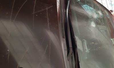 Điều tra vụ xe ô tô của Chủ tịch UBND huyện Thường Xuân bị đập phá