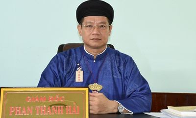 Giám đốc sở VH&TT Thừa Thiên - Huế: Áo dài ngũ thân che được khuyết điểm của người đàn ông