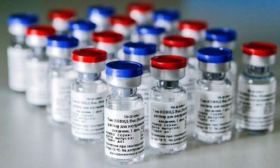 Nga cung cấp lô vắc xin ngừa COVID-19 đầu tiên đến các địa phương 