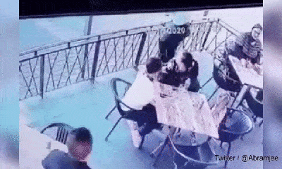 Video: Đang ngồi ăn cùng mẹ, bé gái bất ngờ bị kẻ bắt cóc lao tới túm cổ định lôi đi