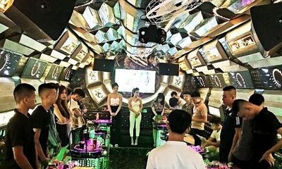 Hà Tĩnh: Phát hiện 13 nam nữ bay lắc trong tiếng nhạc chát chúa tại quán karaoke Thiên Đường