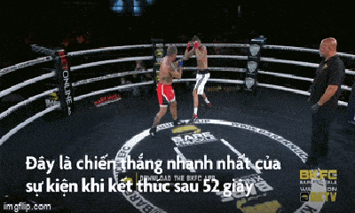 Video: Chỉ bằng 3 cú đấm, võ sĩ khiến đối thủ 