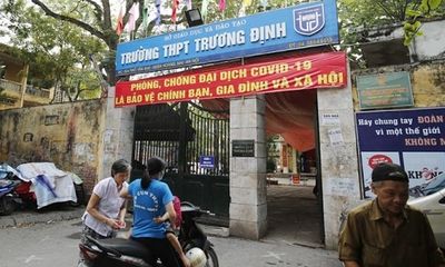Vụ phụ huynh từ chối đóng tiền tự nguyện bị lăng mạ ở Hà Nội: Nhà trường lên tiếng, bị hại có quyền khởi kiện